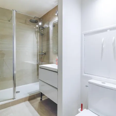 Perfect Living-staying In - Sun & Eiffel Tower Apartman Párizs