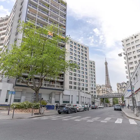 Appartamento Perfect Living-staying In - Sun & Eiffel Tower Parigi