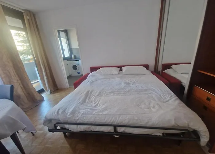 Large With Terrace And Sun - Eiffel Tower *