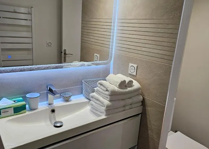 Large With Terrace And Sun - Eiffel Tower شقة باريس